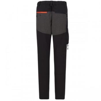 Calça estilo trekking em tecido elástico softshell